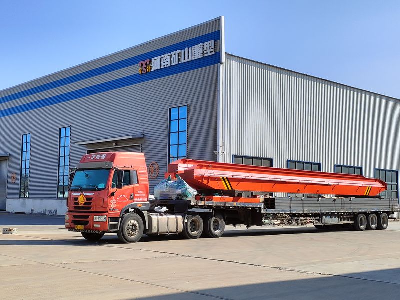電動單梁起重機，LD20t-26.8m，4臺，發(fā)往石家莊交付客戶使用。