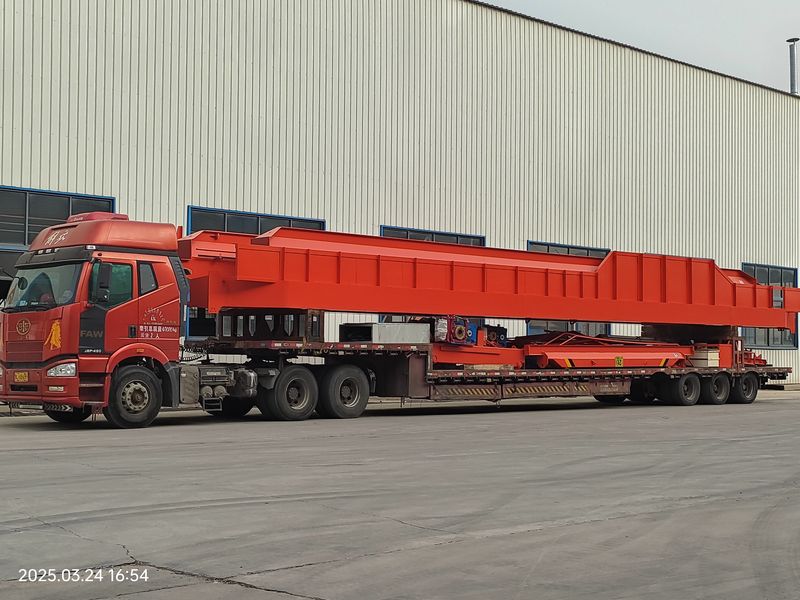 通用橋式起重機(jī) QDXX32/5t—19.5m 電動(dòng)單梁橋式起重機(jī) 2臺(tái) LD10t—16.5m 制作完成，發(fā)往河北石家莊交付客戶使用。